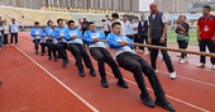 集團(tuán)公司拔河隊(duì)在市職工運(yùn)動會上奪冠